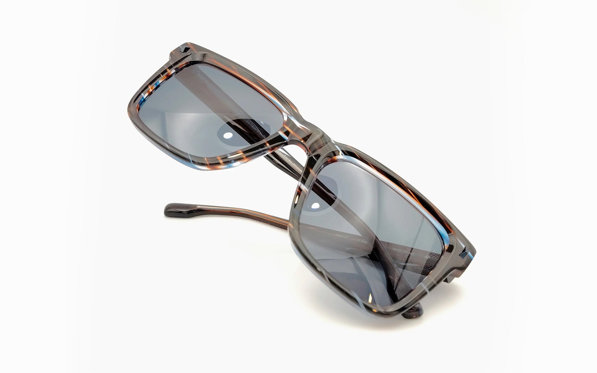 WOODYS BURKE 01