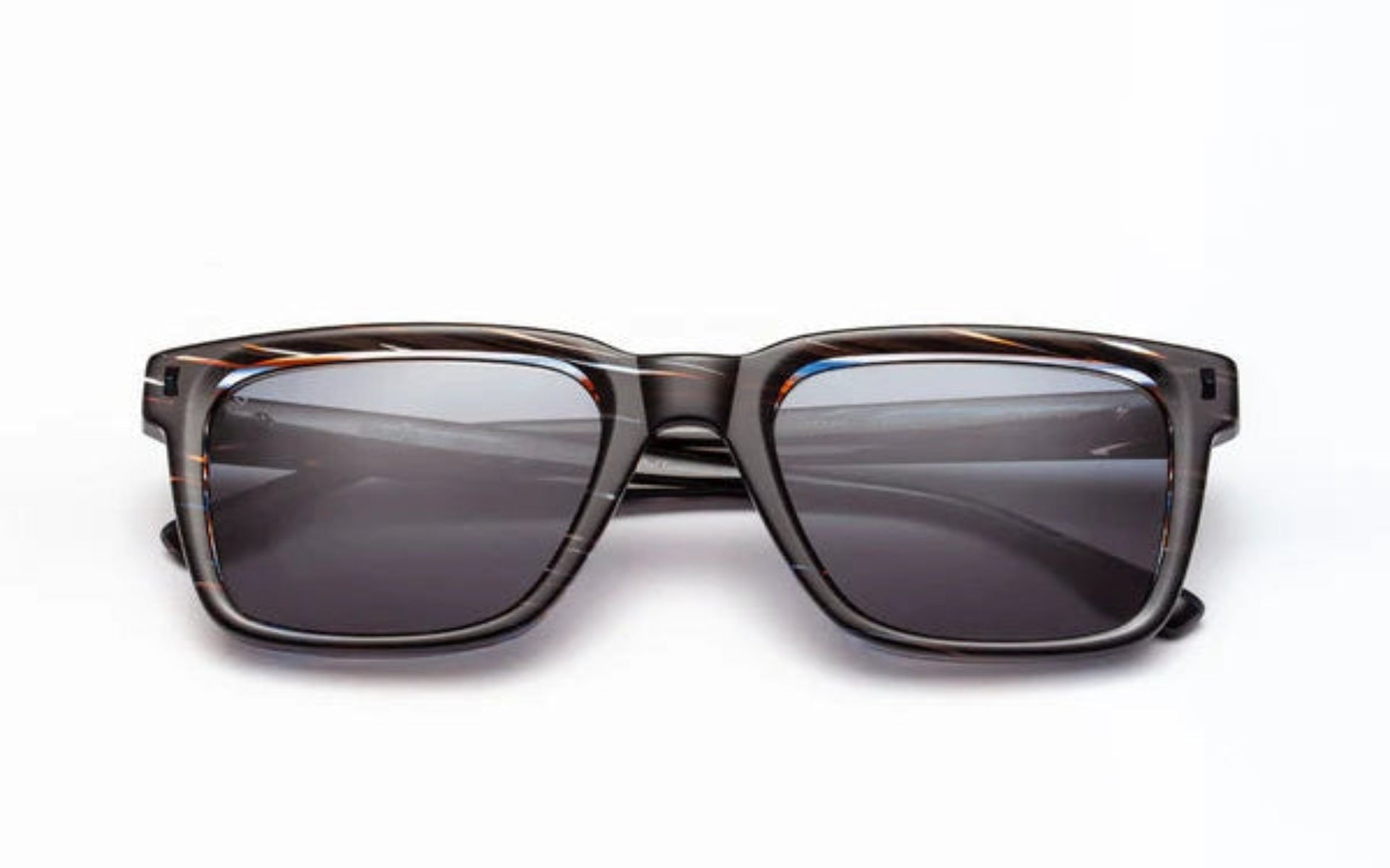 WOODYS BURKE 01