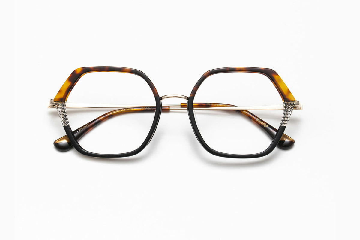 WOODYS GRAZIA 01