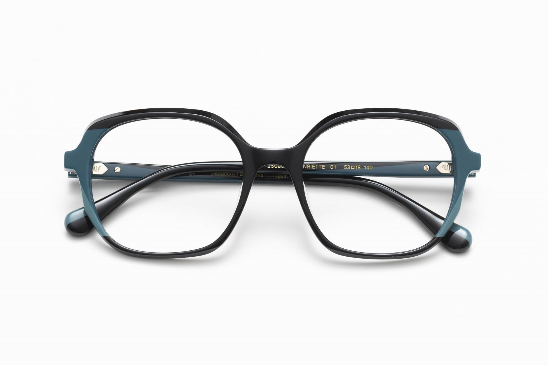 WOODYS HENRIETTE 01