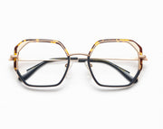 WOODYS LUCIENNE 02