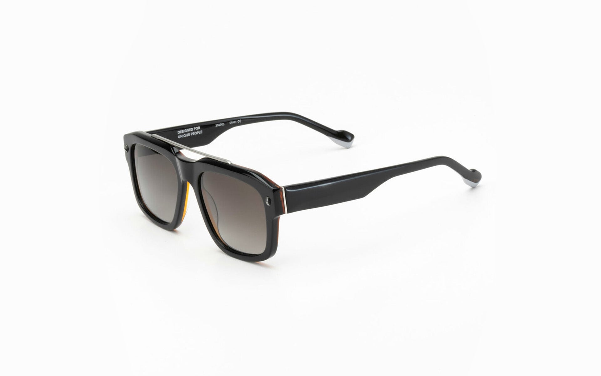 WOODYS MARTI 01
