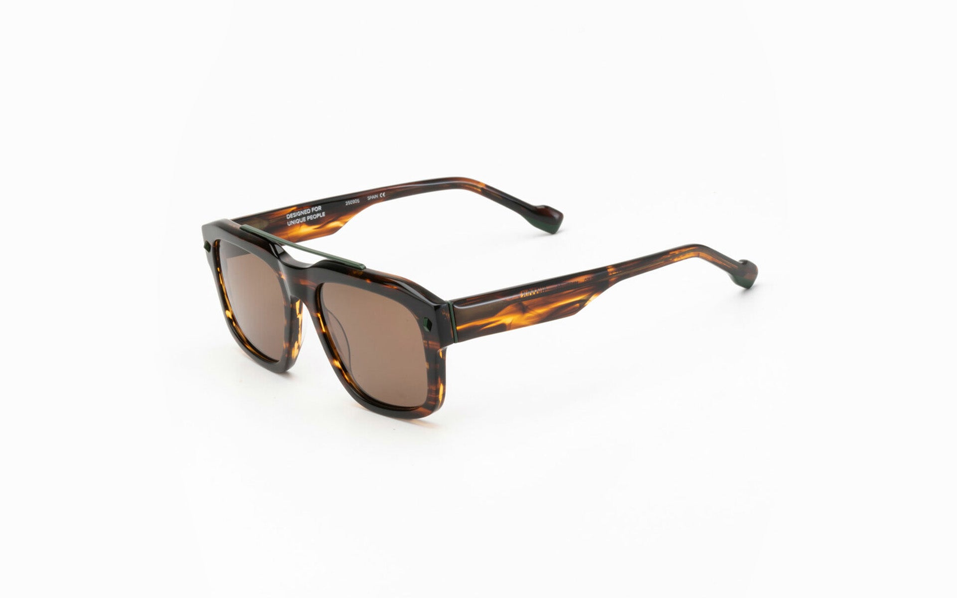 WOODYS MARTI 02