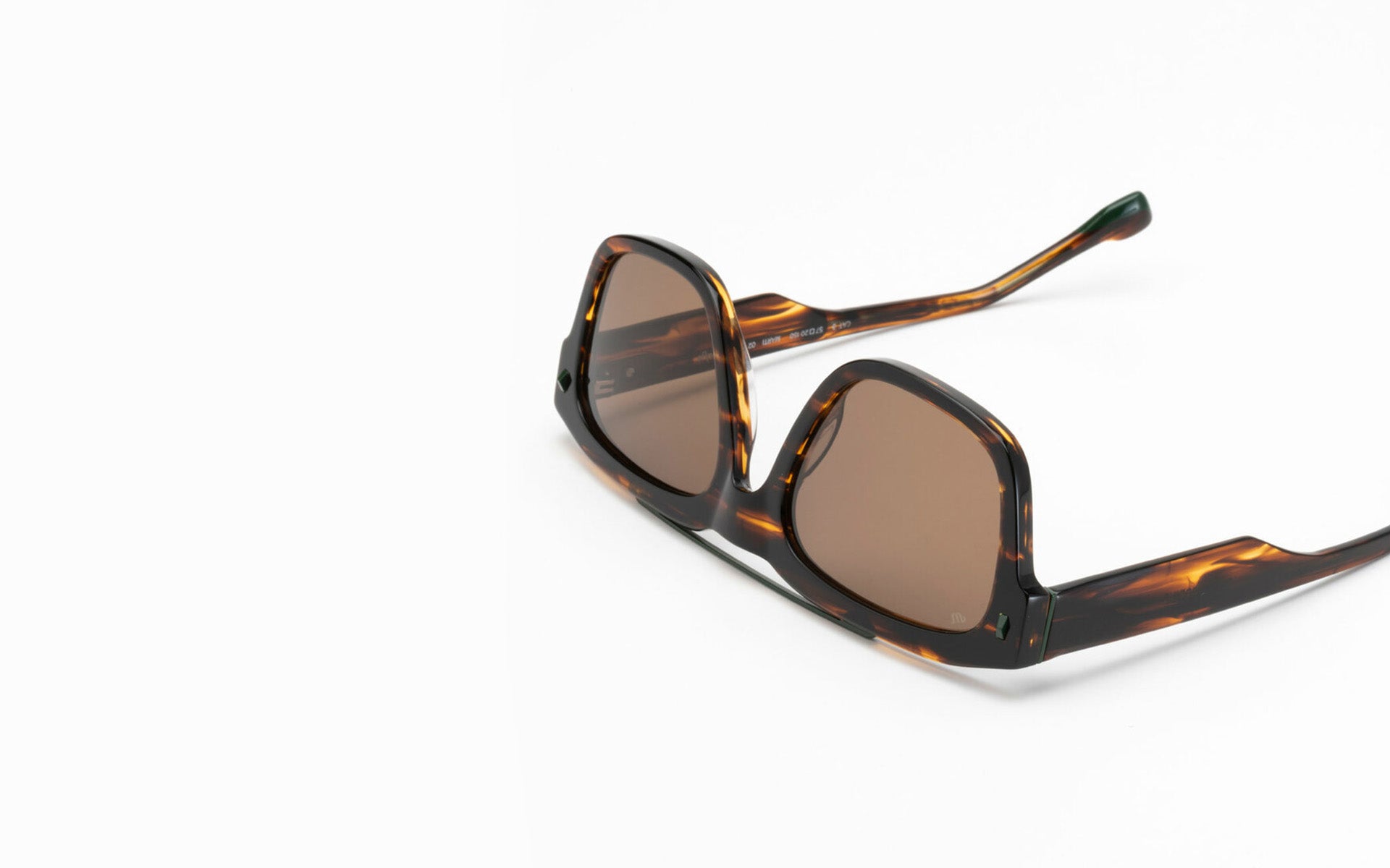 WOODYS MARTI 02